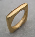 18ct square contemporary gold wedding ring
