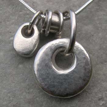 Disc-and-pebble-necklace-35