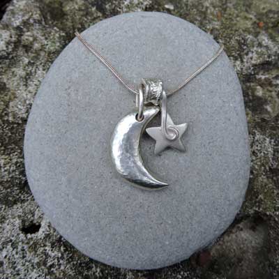 Moon-&-Star-necklace-B-400