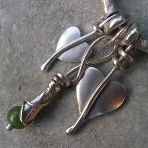 jade-necklace-hero-close-up