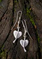 heart leaf design silver earrings